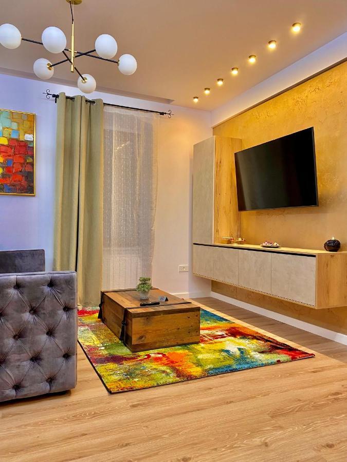 Blancris Boutique Apartamento Braşov Exterior foto