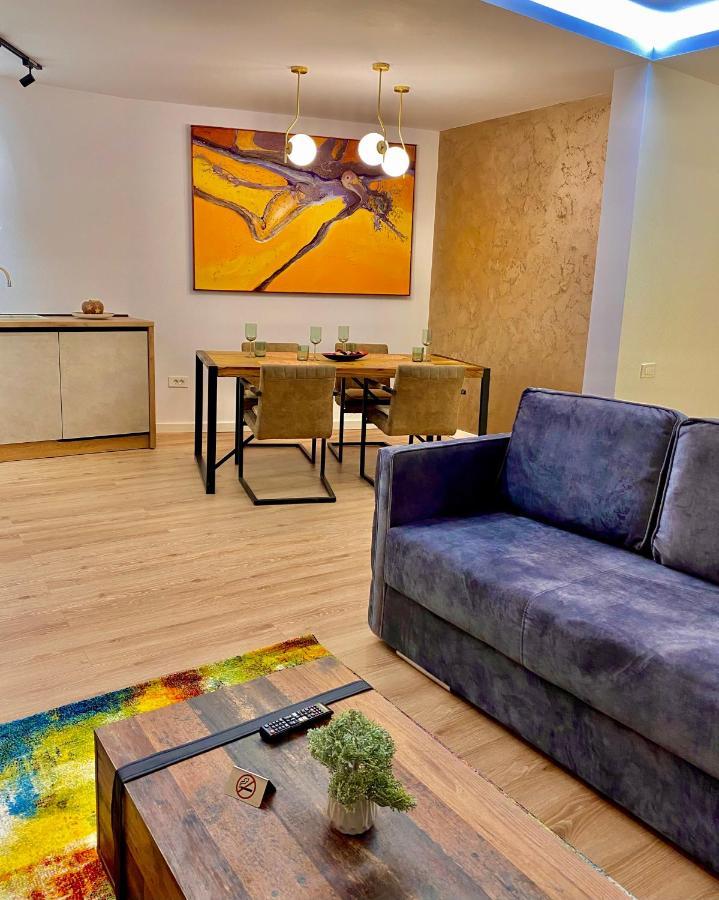 Blancris Boutique Apartamento Braşov Exterior foto