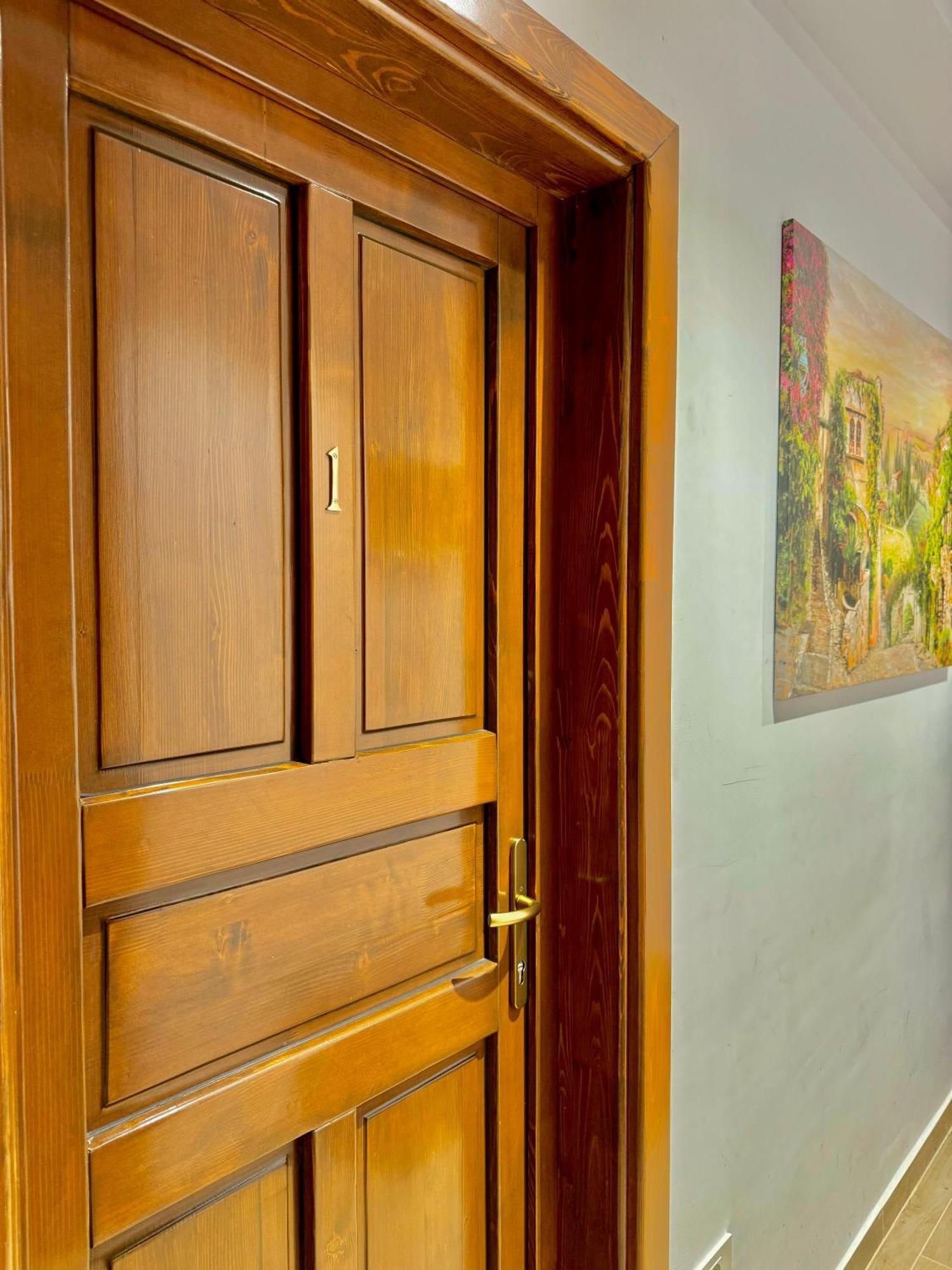 Blancris Boutique Apartamento Braşov Exterior foto