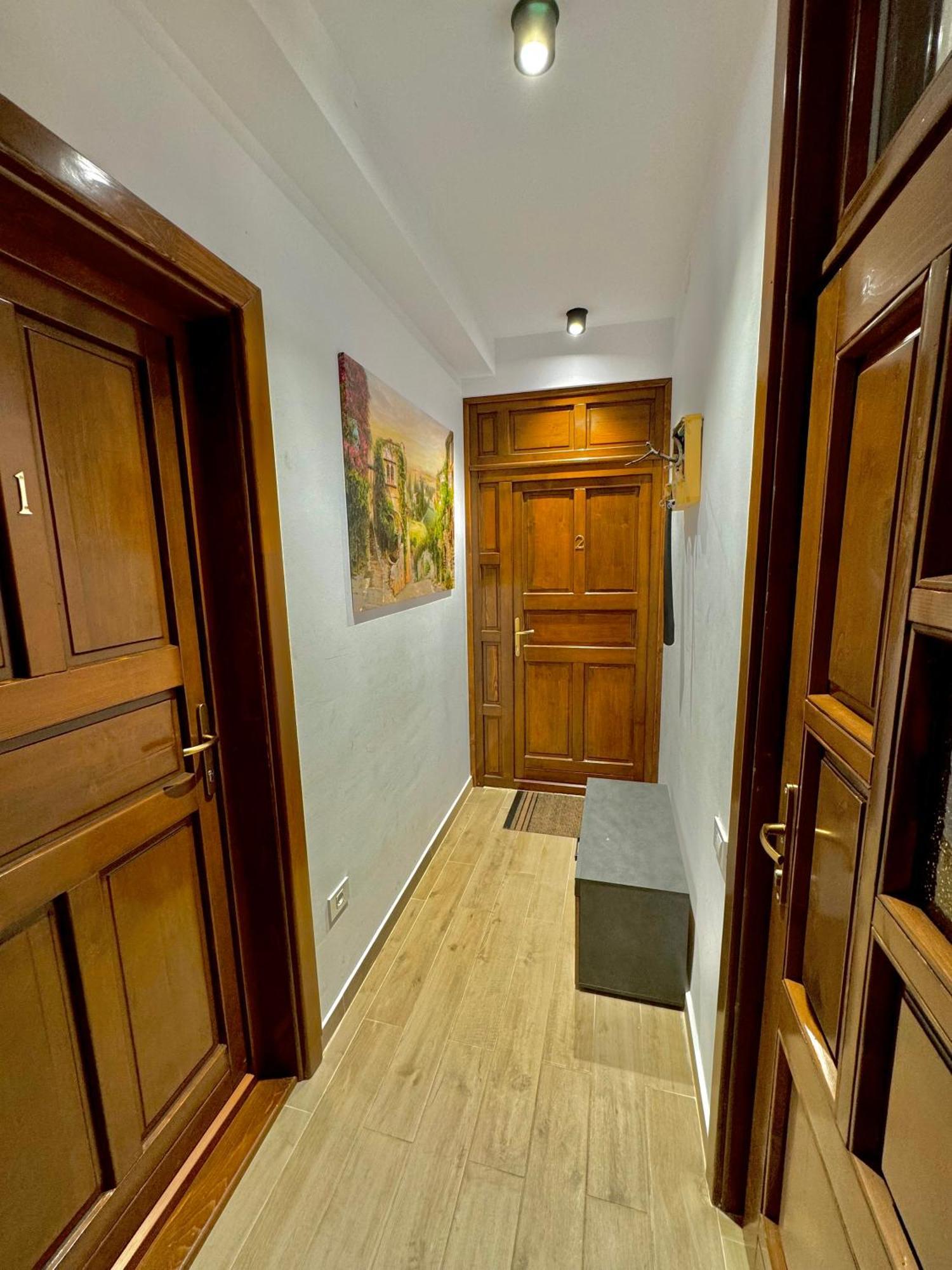 Blancris Boutique Apartamento Braşov Exterior foto
