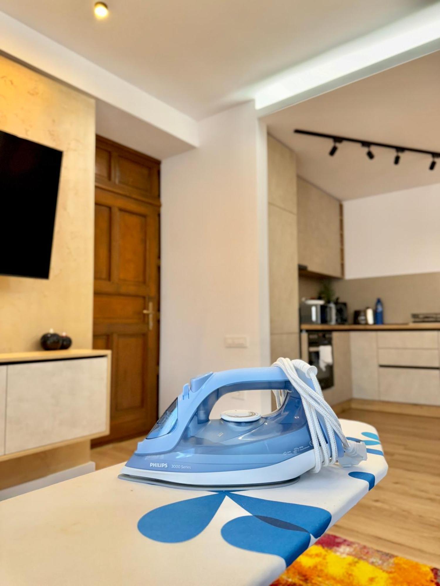 Blancris Boutique Apartamento Braşov Exterior foto
